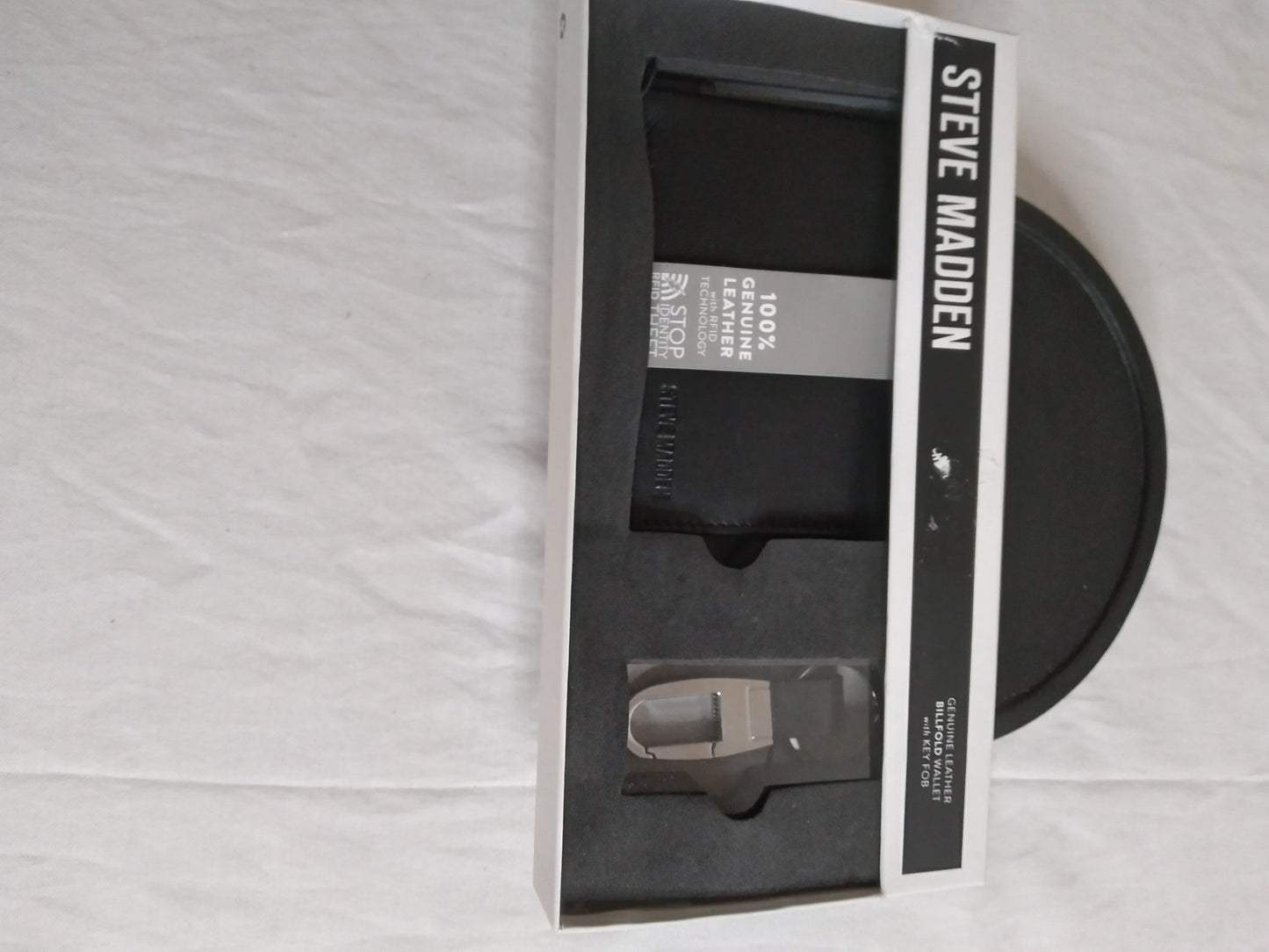 Steve Madden wallet and Keychain set