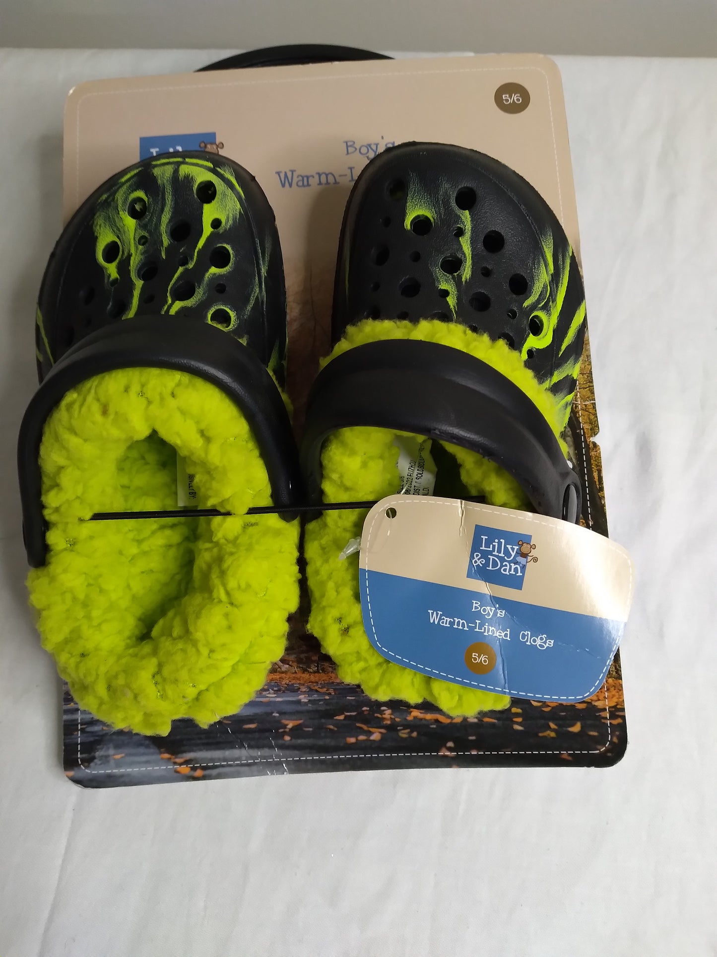 Lily and Dan Boys Black and Lime Clog