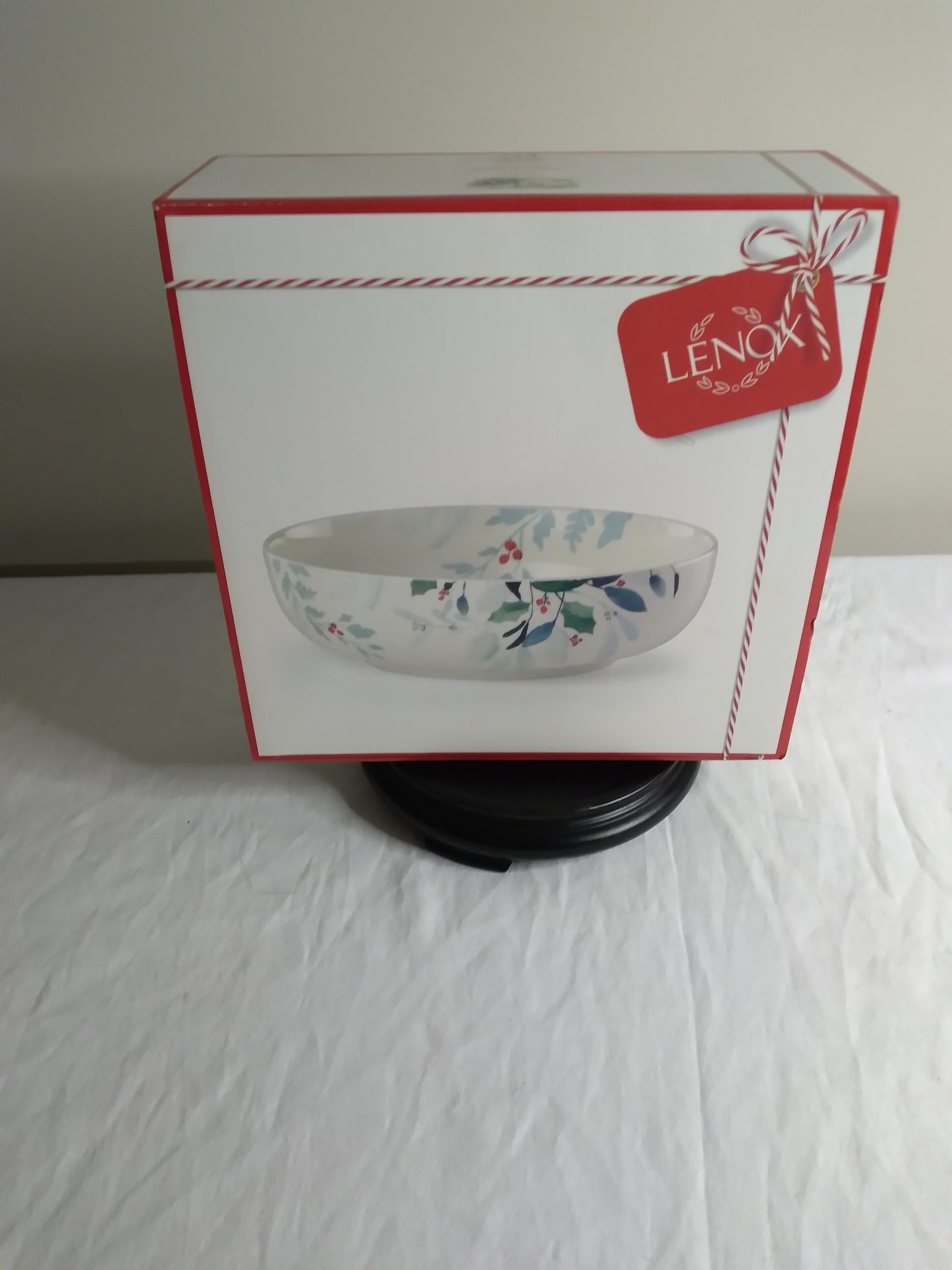 LENOX FROSTED PINES SERVING BOWL