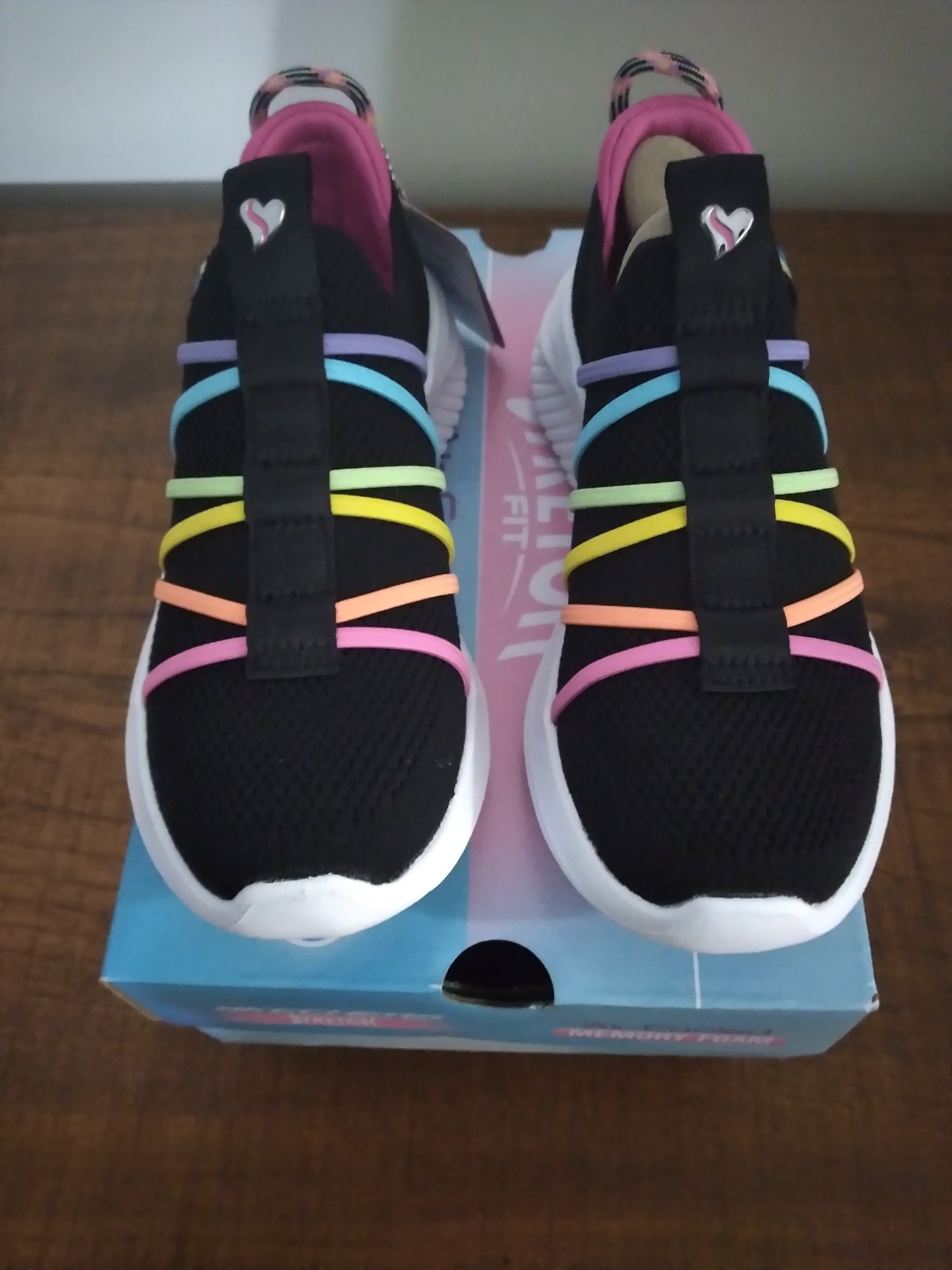 SKECHERS STRETCH FIT