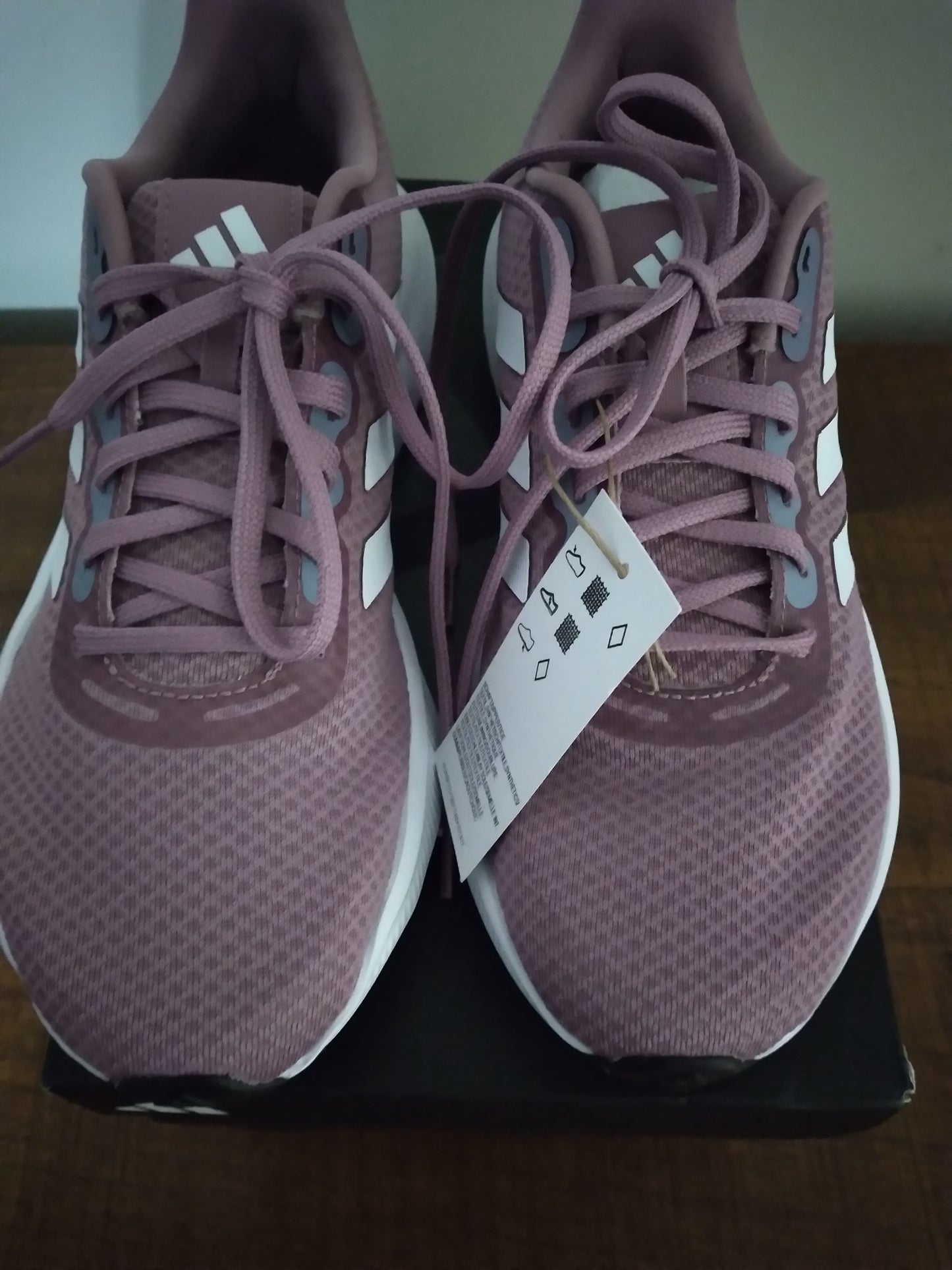 ADIDAS SNEAKERS