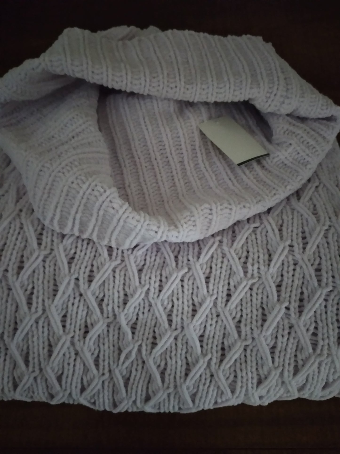 ALEXIS TAYLOR SWEATER NEW YORK