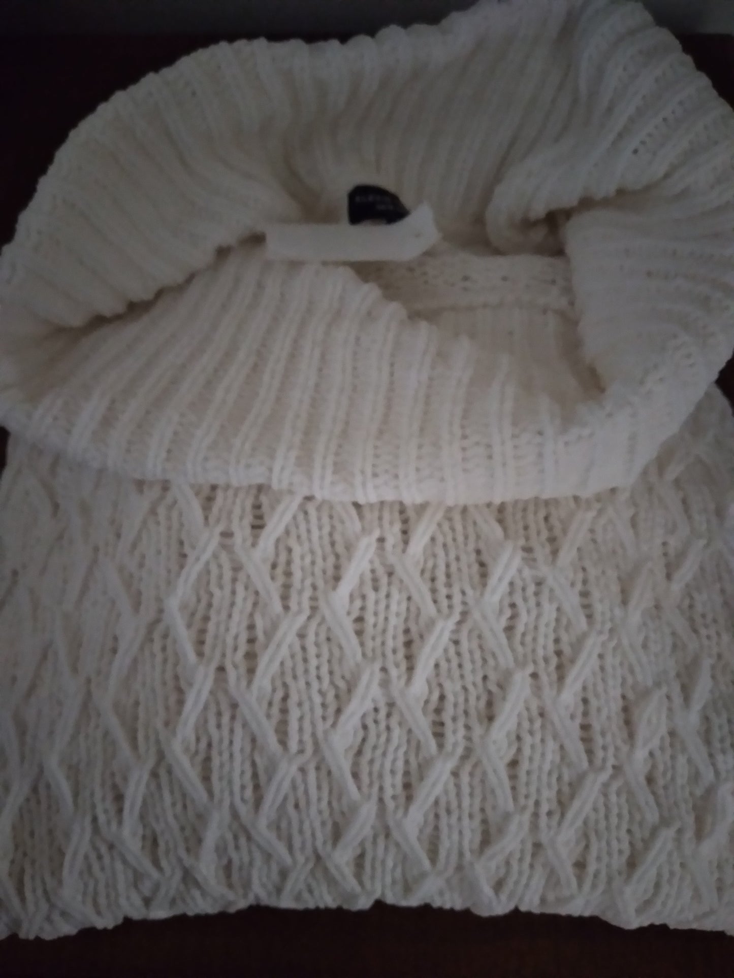 ALEXIS TAYLOR SWEATER NEW YORK