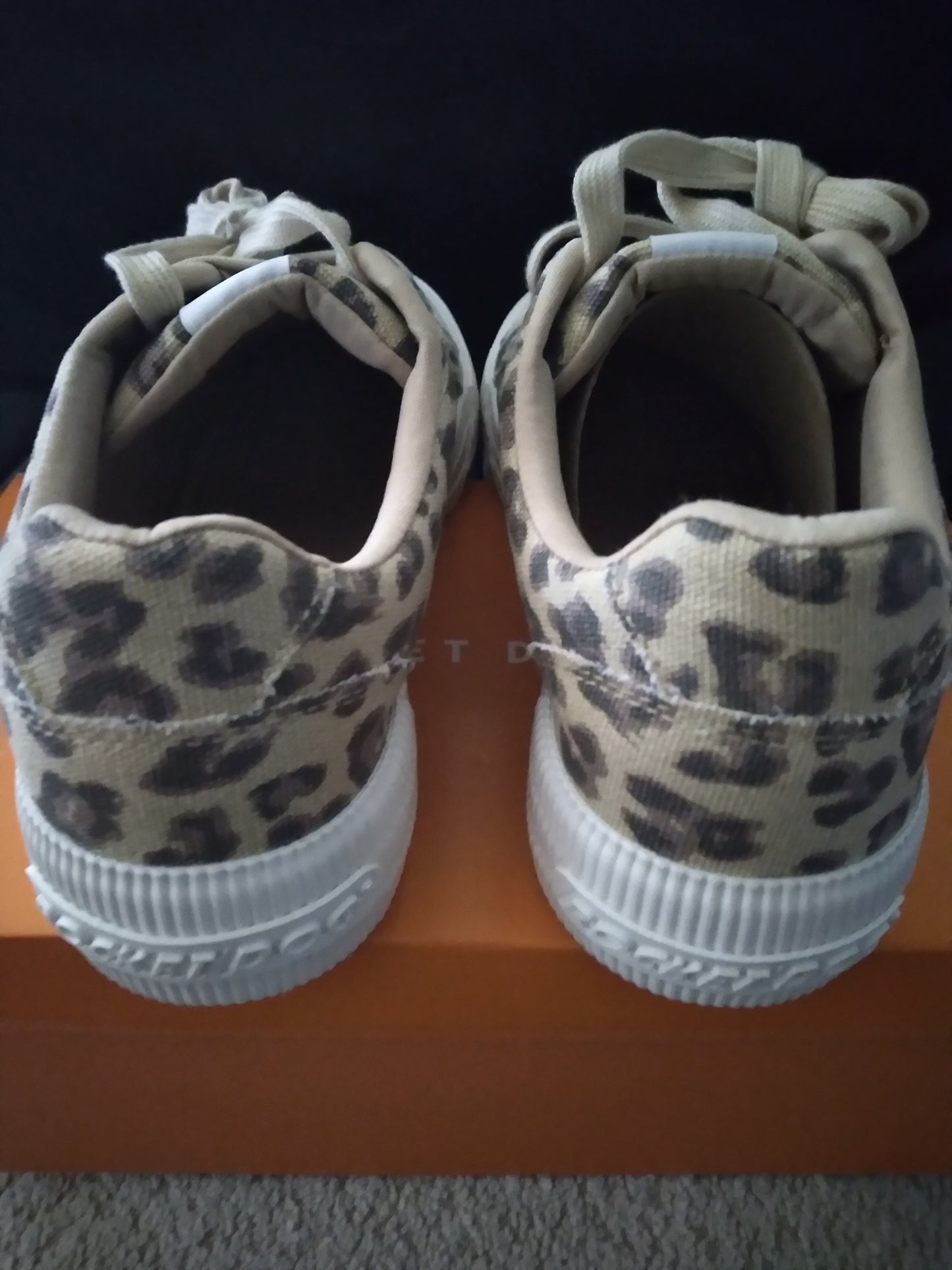 ROCKET DOG CHEERY SNEAKERS