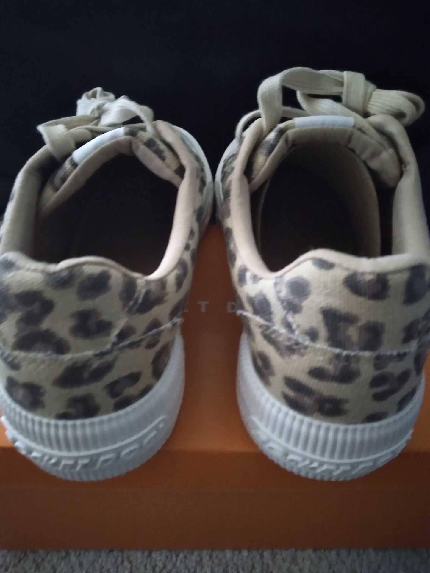 ROCKET DOG CHEERY SNEAKERS