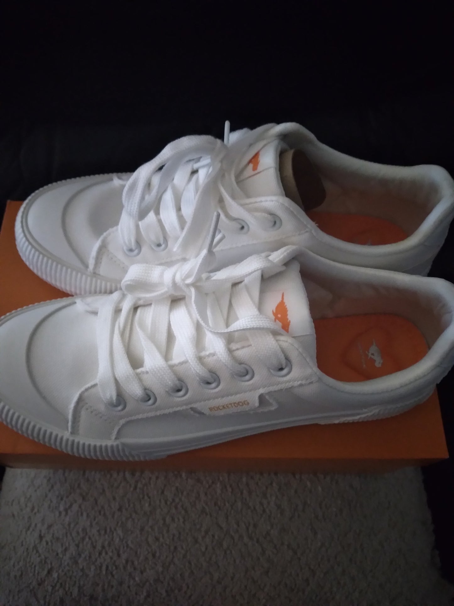 ROCKET DOG SNEAKERS