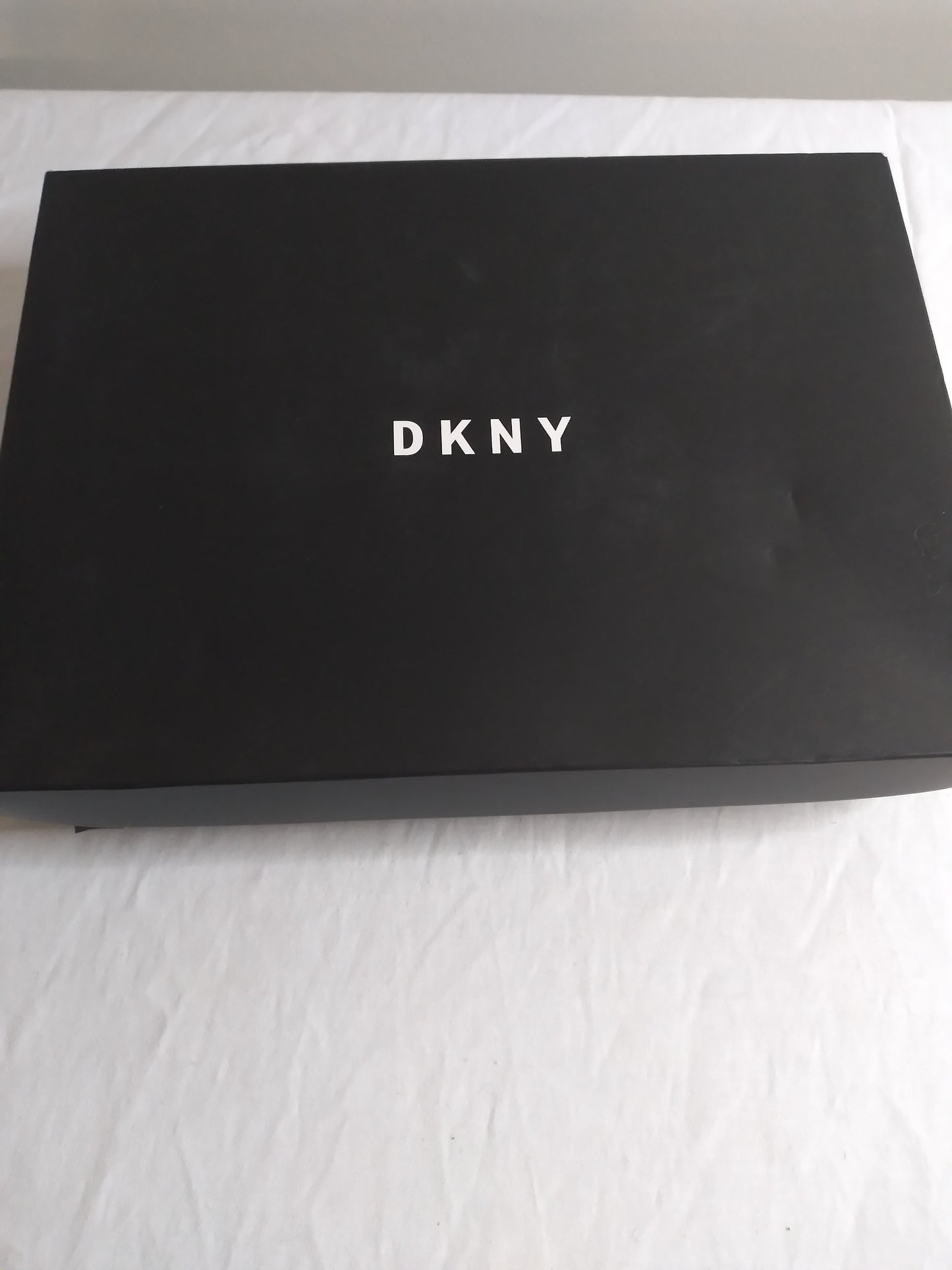 DKNY Headband and glove set