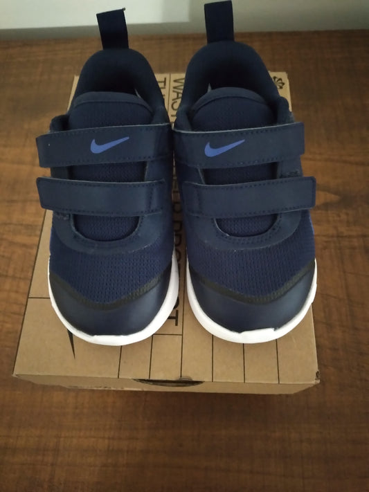 Boys Nike shoe