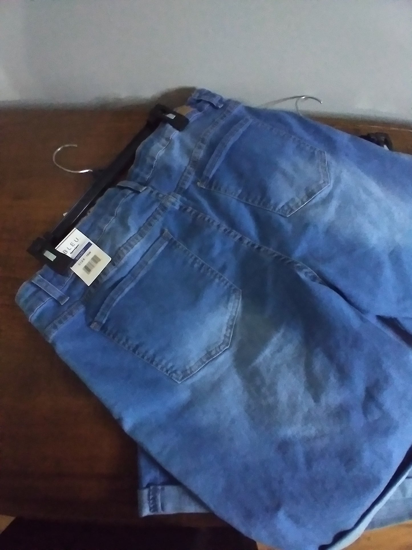 Bleu Short