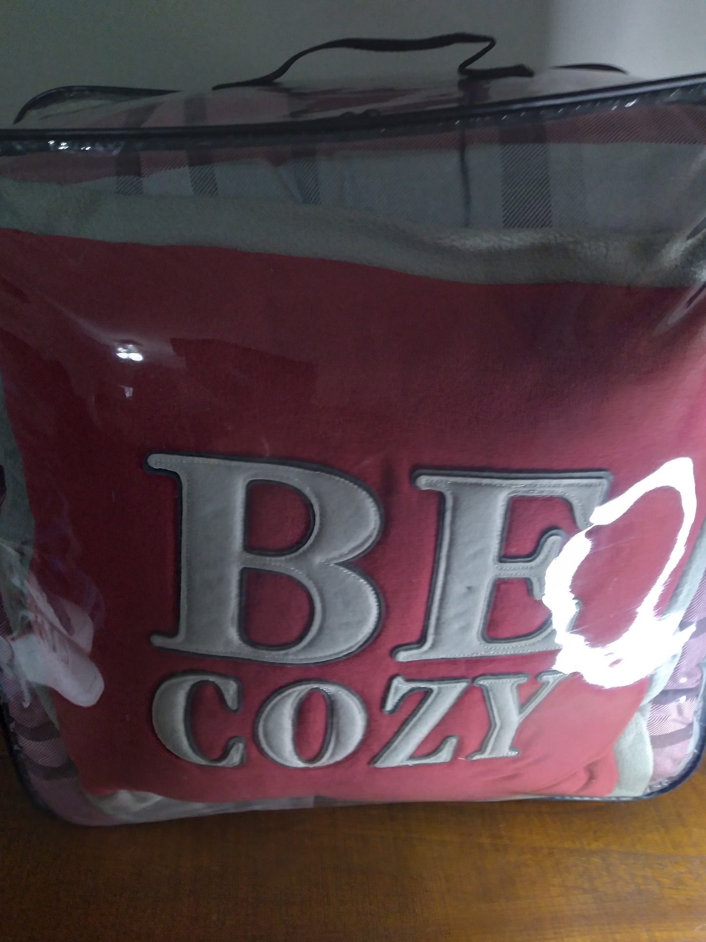 BE COZY COMFORTER SET