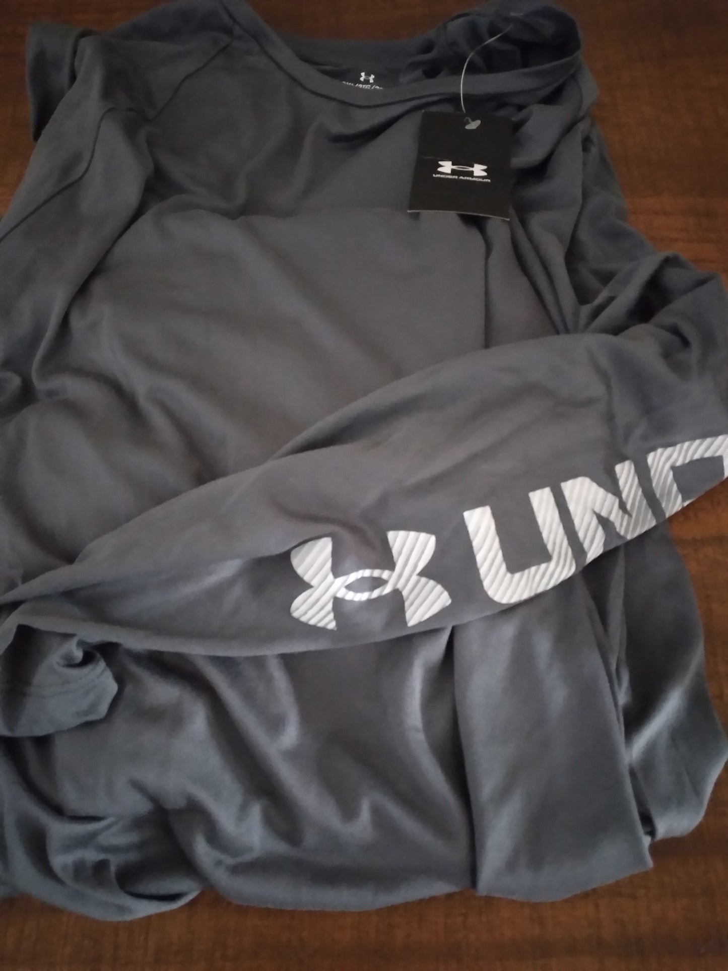 UnderArmour long sleeve shirt