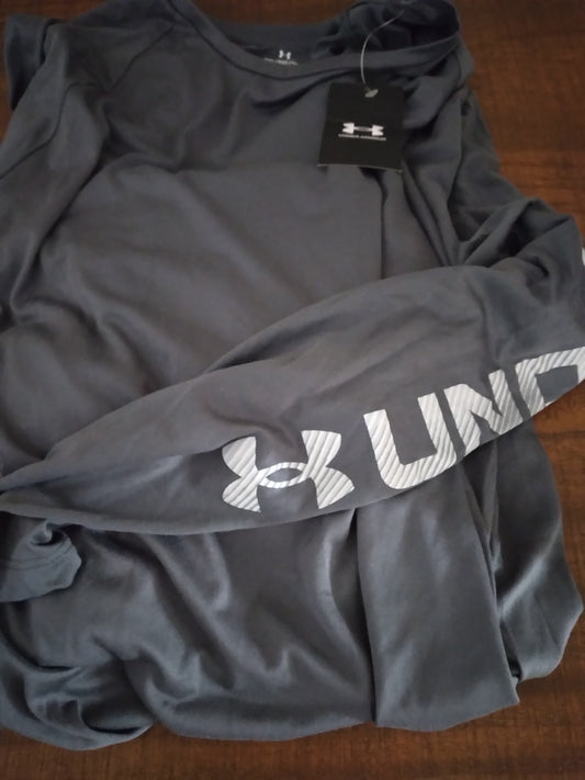 UnderArmour long sleeve shirt