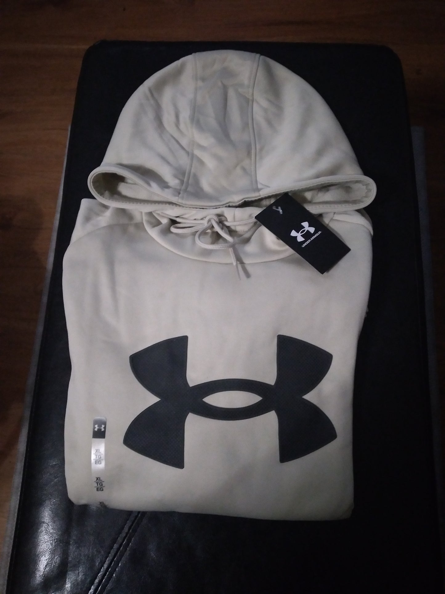 UNDER ARMOUR HOODIE