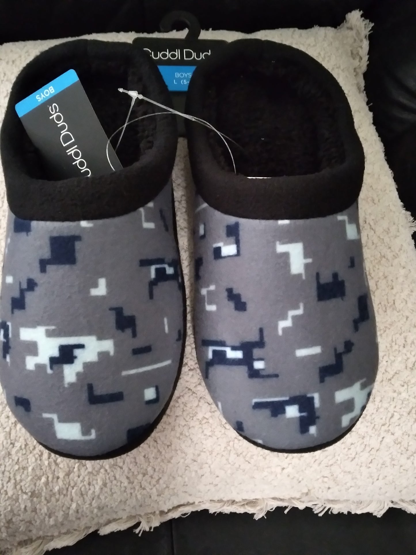 Cuddl Duds boys Slippers
